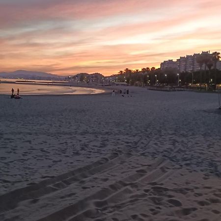 Playa 45, First Line Beach House Màlaga Exteriér fotografie
